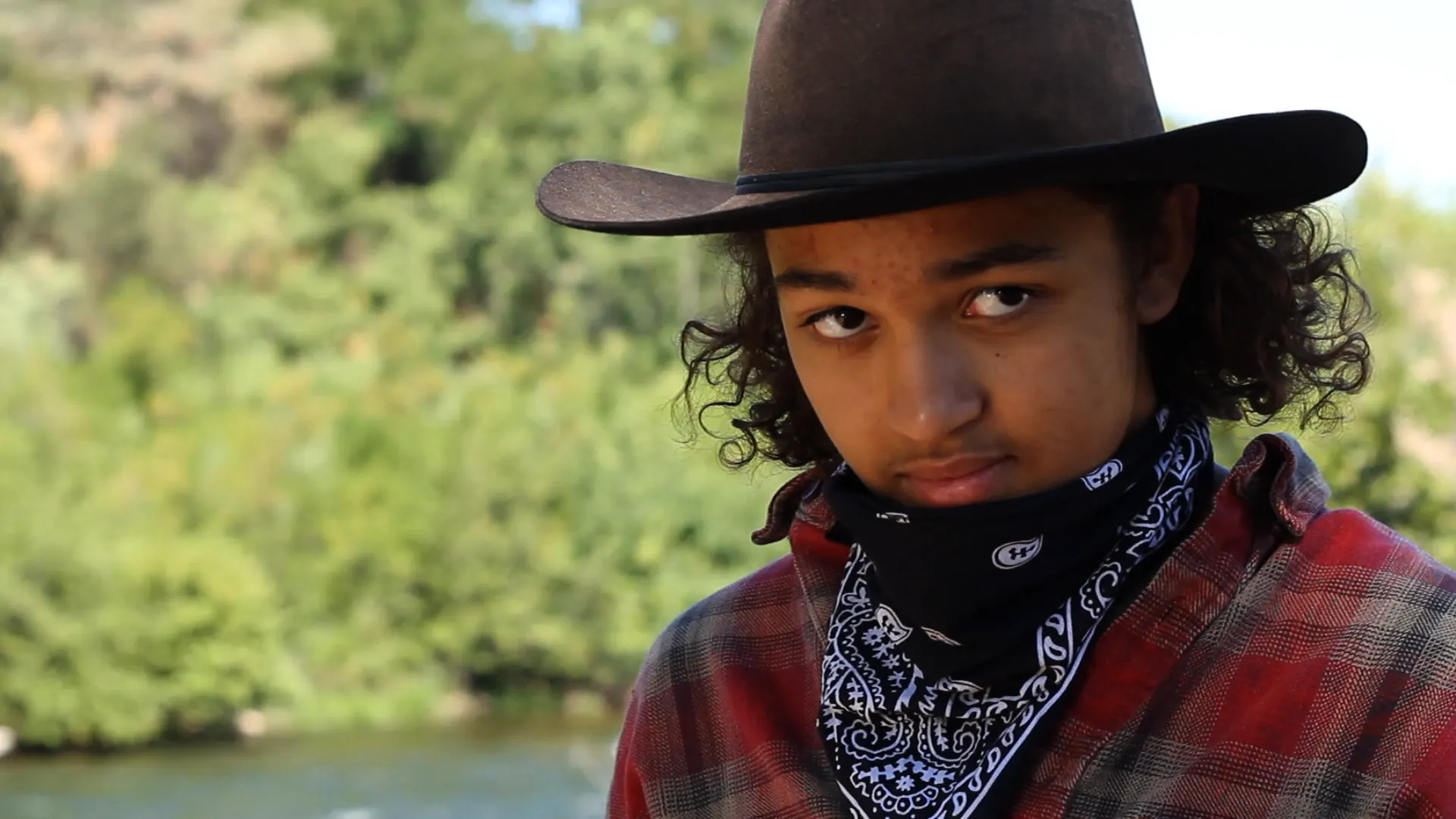 Carey White Jr. as outlaw Rafael Escobar in THE GOLdEN TREE (2010).